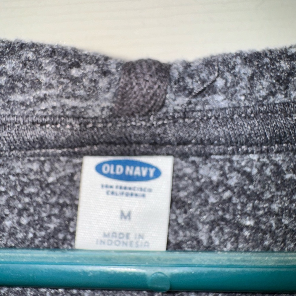 Old navy hoodie - Picture 3 of 3